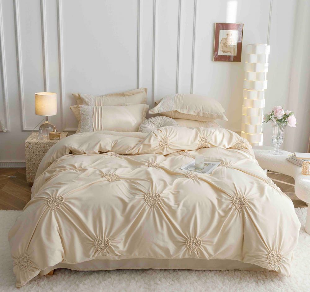 Lenjerie de pat finet cu inimi brodate - 6 piese | 5709-J