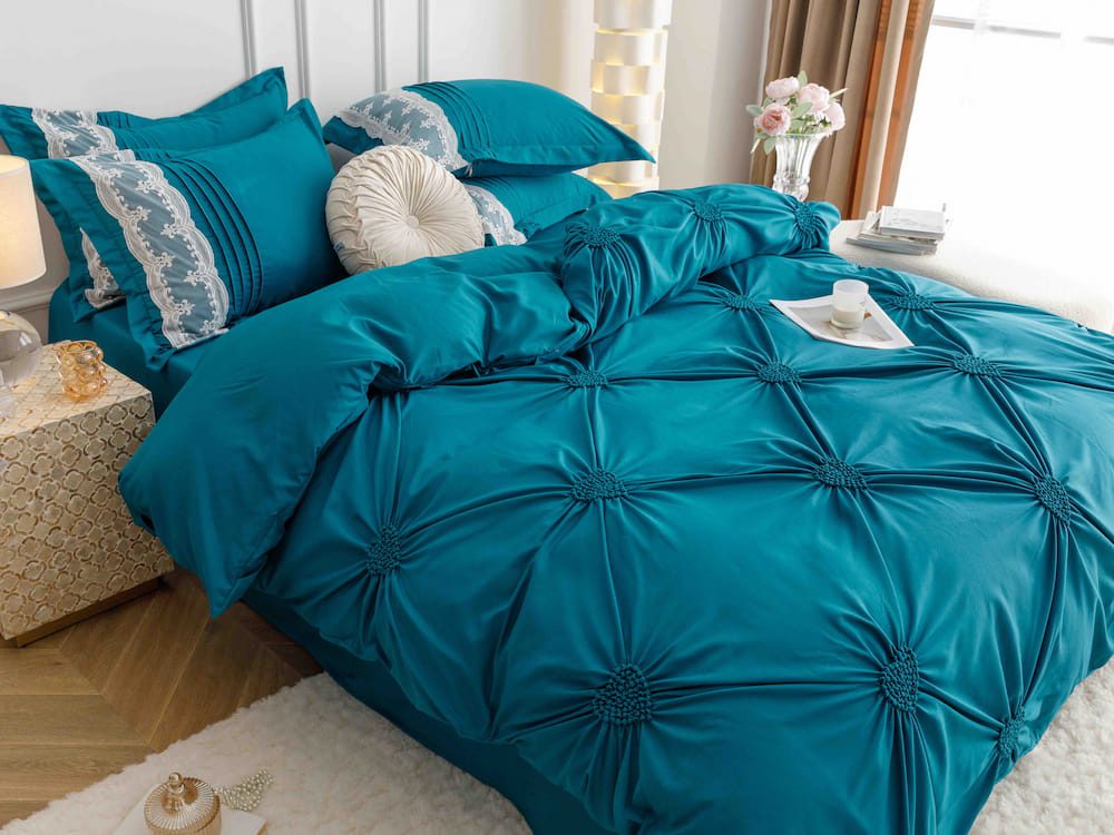 Lenjerie de pat finet cu inimi brodate - 6 piese | 5704-J