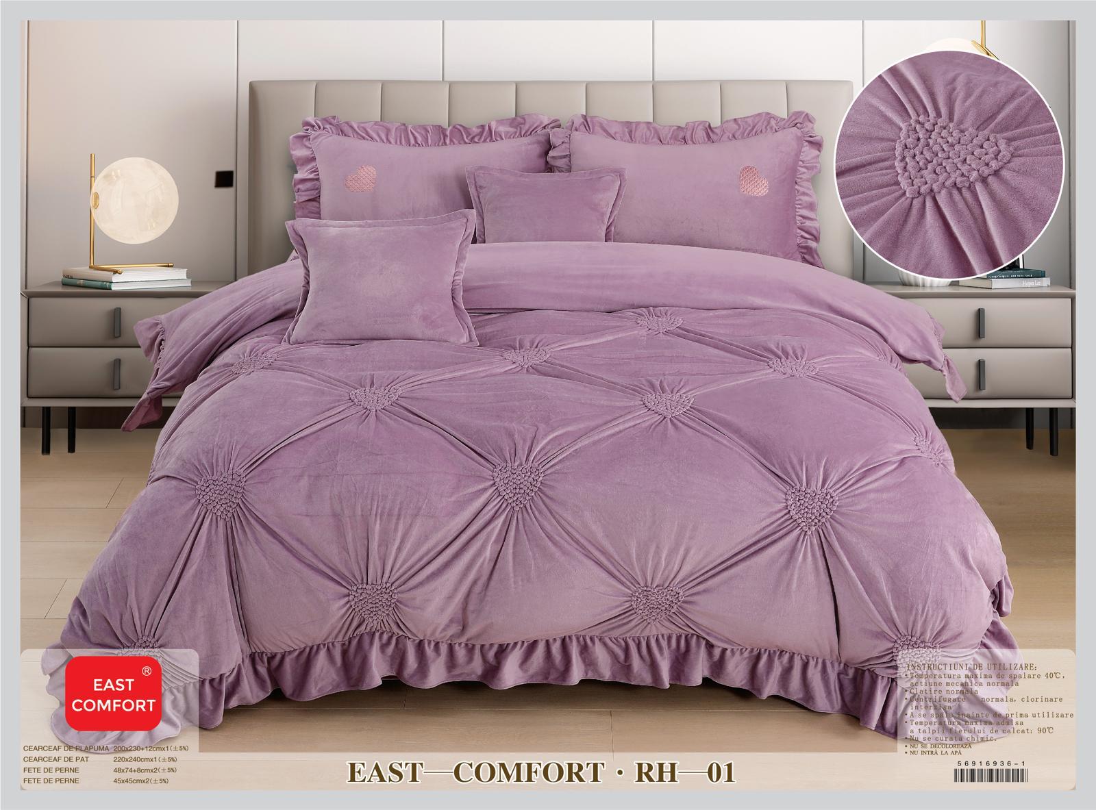 Lenjerie de pat catifea cu inimi brodate – 6 piese | 17370-CH